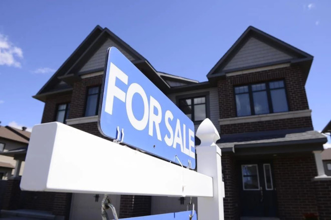 Toronto home sales down 41% from June 2021: real estate board | Globalnews.ca
